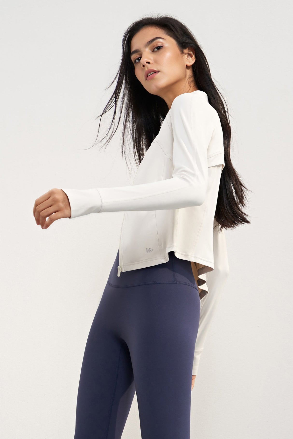 Anywhere™ Slim-fit active jacket with mesh back panel | Women's Sports Jacket